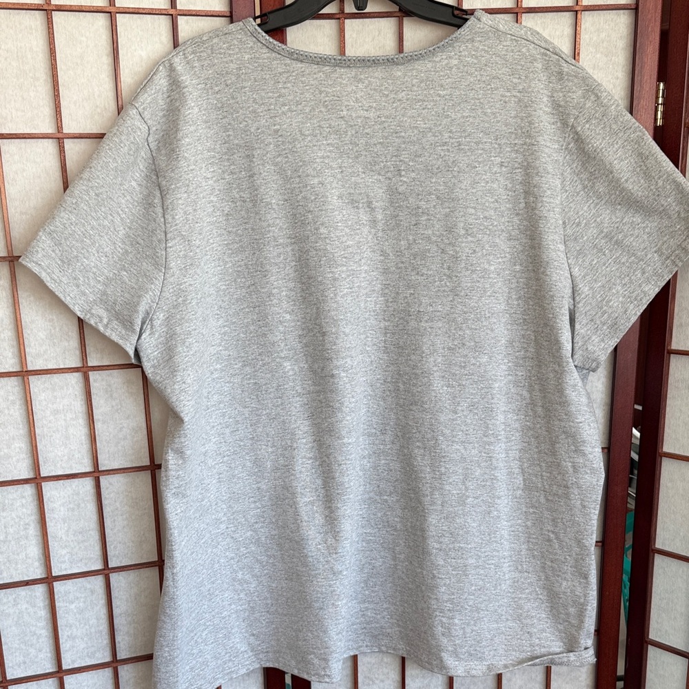 Just My Size  Gray V-Neck Tee size 26W/28W - Picture 4 of 4